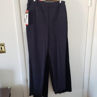LOT 7Y: 11 Pairs of Pants New with Tags-Talbots, Chico's & More