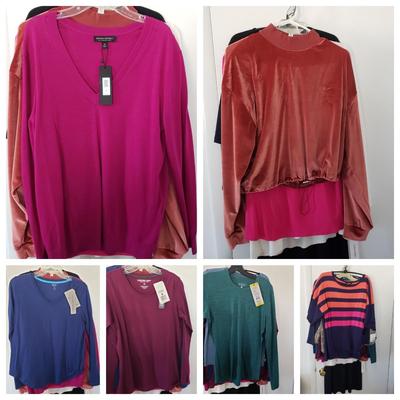 LOT 8Z: 13 New with Tags Tops-Banana Republic, Topshop & More