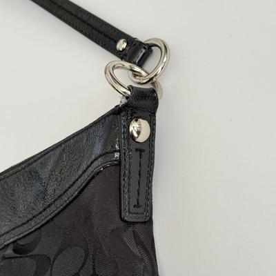 LOT 22D: Coach Black Leather & Logo Boho Purse