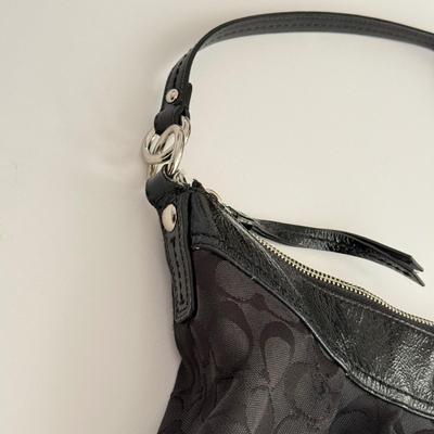 LOT 22D: Coach Black Leather & Logo Boho Purse