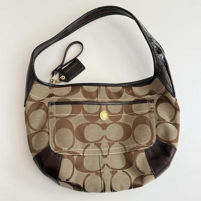 Sale Photo Thumbnail #190