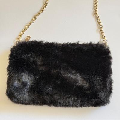 LOT 25D: Black Shoulder Bags: Kate Spade, Fuzzy Lord & Taylor & More