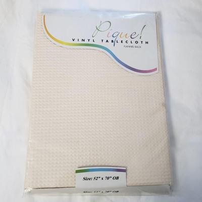 LOT 43Y: Assortment of New Table Linens, Cotton Sheet Set & More