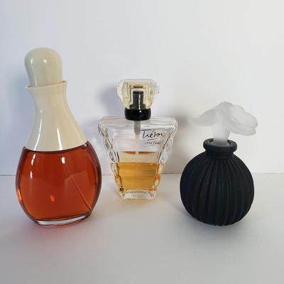 LOT 47Y: Lancome Tresor, Halston & Bleck Satin Perfume Bottle (empty)