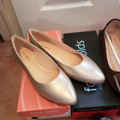 LOT 54Z: Size 9.5-10 Footzy Folds & Ballet Flats in Boxes