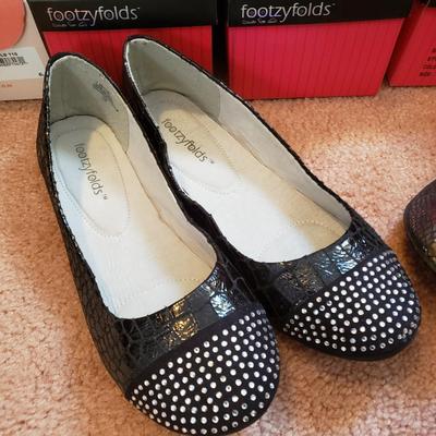 LOT 54Z: Size 9.5-10 Footzy Folds & Ballet Flats in Boxes