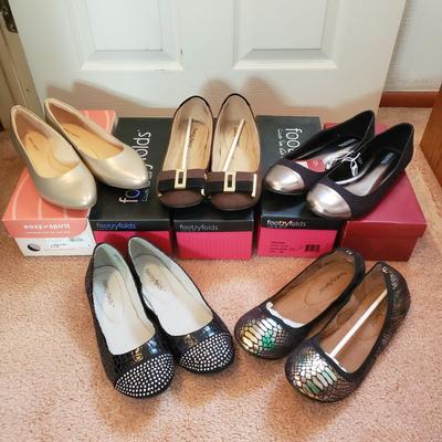 LOT 54Z: Size 9.5-10 Footzy Folds & Ballet Flats in Boxes
