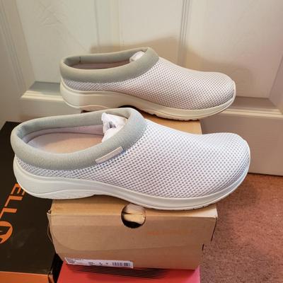 LOT 55Z: New Shoes Size 9.5- Sketchers, Merrell & Others