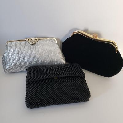 LOT 59Y: Vintage Evening Bag Collection