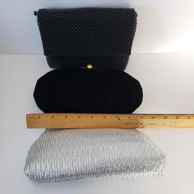 LOT 59Y: Vintage Evening Bag Collection