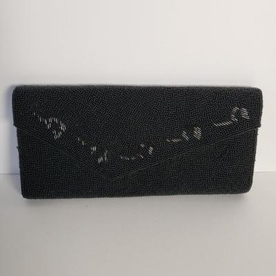 LOT 60Y: Collection of Beaded Purses