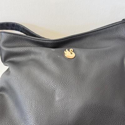 LOT 62D: Three Gloria Vanderbilt Purses