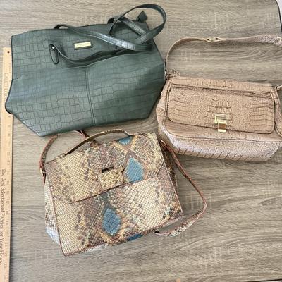 LOT 64: Faux Alligator / Snakeskin Bags: London Fog, Marc Fisher & Rachel Roy