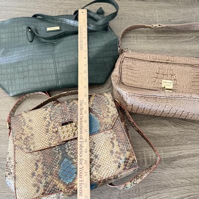 LOT 64: Faux Alligator / Snakeskin Bags: London Fog, Marc Fisher & Rachel Roy