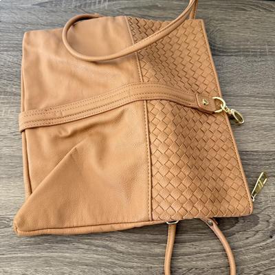 LOT 66: Brown Handbags: NWT Nordstrom, Steve Madden & Quilted