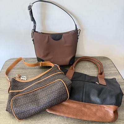 LOT 67D: Purses: Joy Mangano, Giani Bernini & Janey Jane