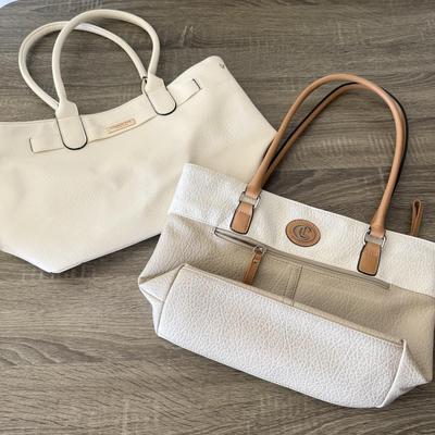 LOT 68D: LC by Carryland & London Fog Collection Handbags