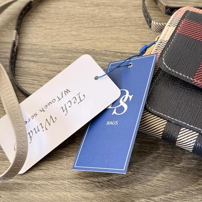 LOT 70D: Tech & More Wallets: Carpisa, NWT & More