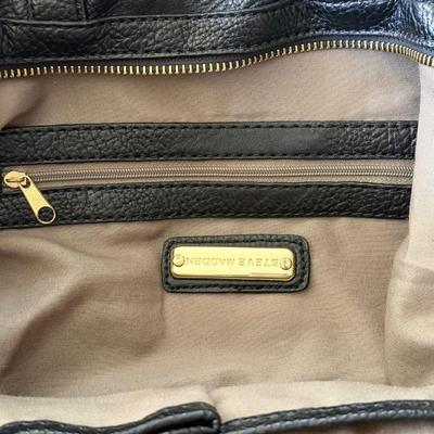 LOT 71D: Black Handbags: Steve Madden, Børn & Guess