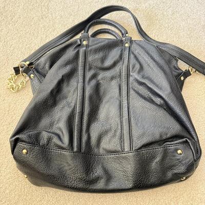 LOT 71D: Black Handbags: Steve Madden, Børn & Guess