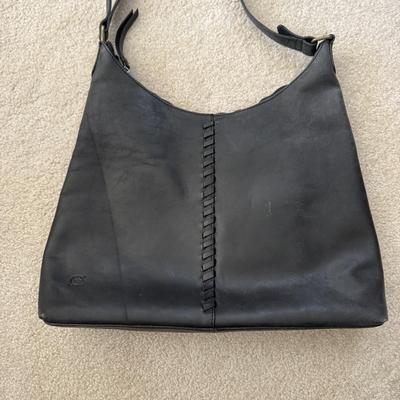 LOT 71D: Black Handbags: Steve Madden, Børn & Guess