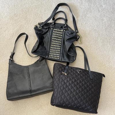 LOT 71D: Black Handbags: Steve Madden, Børn & Guess