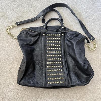 LOT 71D: Black Handbags: Steve Madden, Børn & Guess