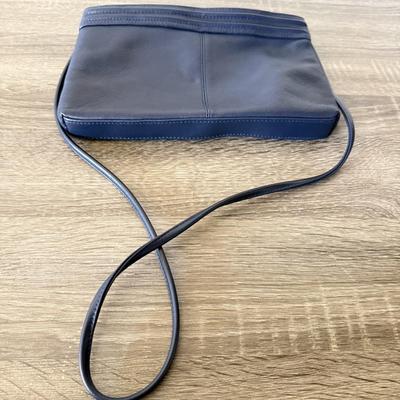 LOT 78L: Aldo Rainbow Glitter Purse, Navy Amanda Smith Shoulder Bag, Preivew Collection Purse & Green Hobo Shoulder Bag