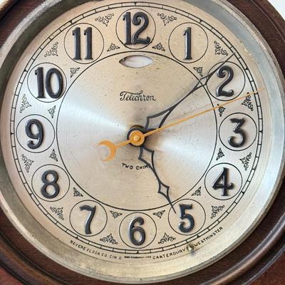 LOT 89F: Vintage Revere Clock Co Telechron Two Chime Mantel Clock