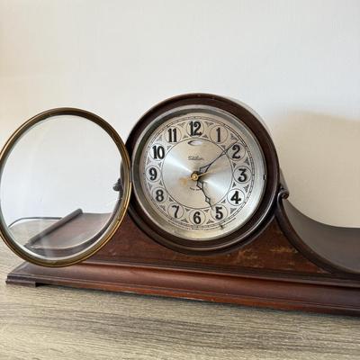 LOT 89F: Vintage Revere Clock Co Telechron Two Chime Mantel Clock