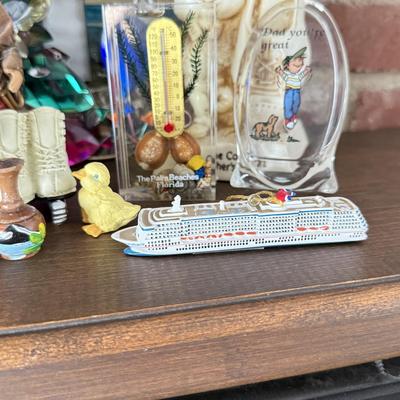 LOT 91F: Trinket collection: British Guard, Lighthouse Stained Glass, Dad's Shoes & More