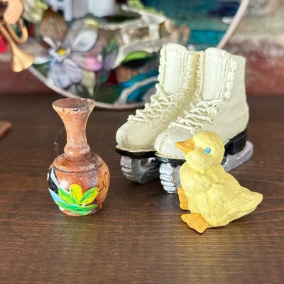 LOT 91F: Trinket collection: British Guard, Lighthouse Stained Glass, Dad's Shoes & More