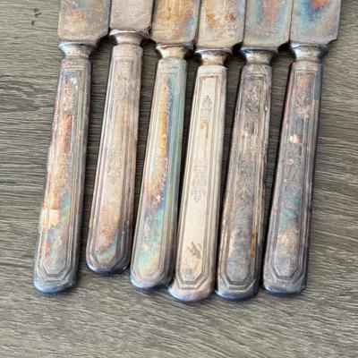 LOT 93F: Vintage National Silverplate service for 5 + Extras