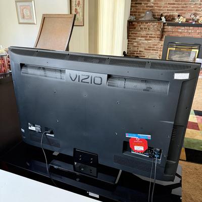 LOT 94F: Vizio 47" Television Model E472VLE w/ Remote