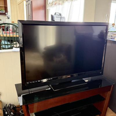 LOT 94F: Vizio 47" Television Model E472VLE w/ Remote