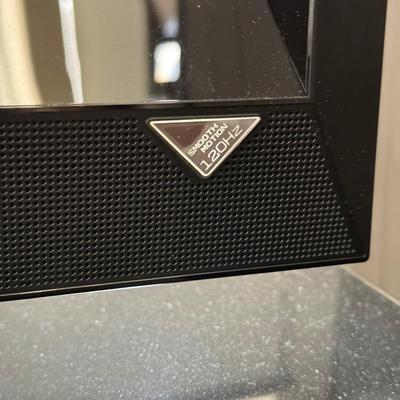 LOT 94F: Vizio 47" Television Model E472VLE w/ Remote