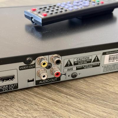 LOT 95F: LG Network Blu-Ray Disc / DVD Player Model BP220