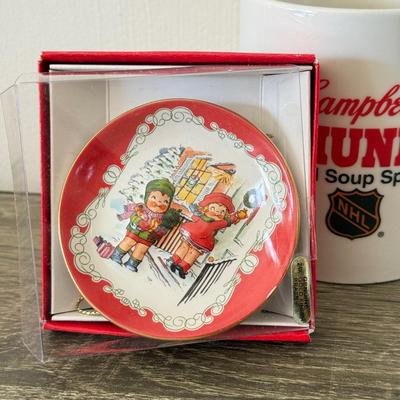 LOT 98K: Spaghettio's & Campbell's Soup Bowls w/ Collection of Campbell's Mugs & Christmas Tree Ornaments