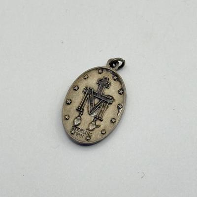 LOT 120J: Sterling Silver 925 Religious Pendants & More (18.49g)