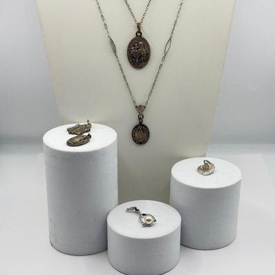 LOT 120J: Sterling Silver 925 Religious Pendants & More (18.49g)