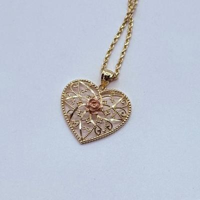LOT 126J: 14kt Gold Heart Rose Pendant w/ 20" Chain (5.98g)