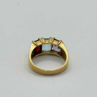 LOT 127J: Size 8 14kt Gold Gemstone Ring (5.19g)