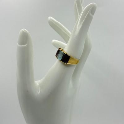 LOT 127J: Size 8 14kt Gold Gemstone Ring (5.19g)