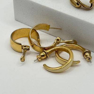 LOT 135J: Monet Clip Earrings, Vendome Ring, Dragonfly Pin & More Jewelry