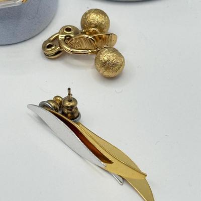 LOT 135J: Monet Clip Earrings, Vendome Ring, Dragonfly Pin & More Jewelry