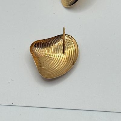 LOT 135J: Monet Clip Earrings, Vendome Ring, Dragonfly Pin & More Jewelry