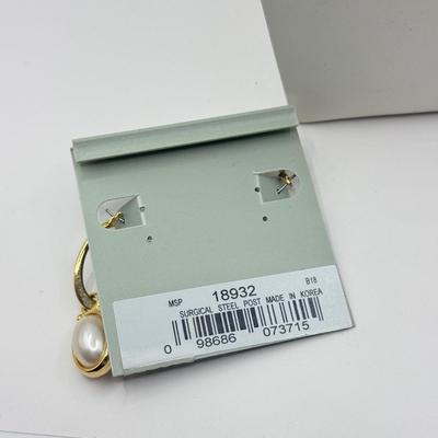 LOT 137J: "Pearl" Collection: Necklaces, Rings, Earrings & Bracelet