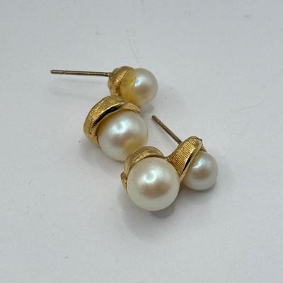LOT 137J: "Pearl" Collection: Necklaces, Rings, Earrings & Bracelet