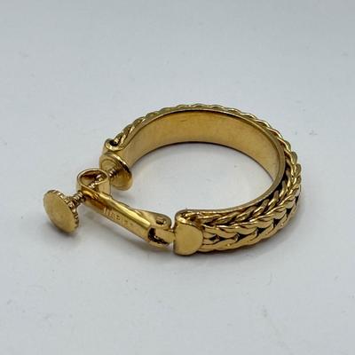 LOT 143J: Goldtone Jewelry: Dana Necklace, Napier Screwback Earrings & More