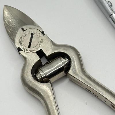 LOT 145J: Vintage Manicure Tools